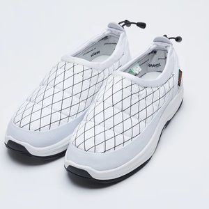 SUICOKE PEPPER BRAND NEW NEVER WORN MENS SZ 9